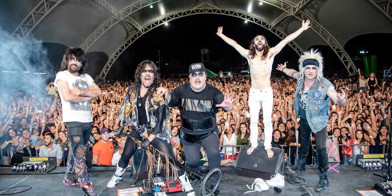 Moderatto; primera banda en hacer autoconcierto en México