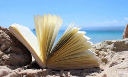 Lo que pasa en el mar ahí se queda: 5 grandes  libros sobre historias de la playa