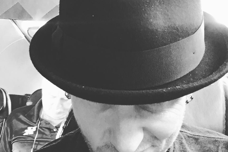 Corey Taylor anuncia su primer álbum solista  y comparte dos canciones