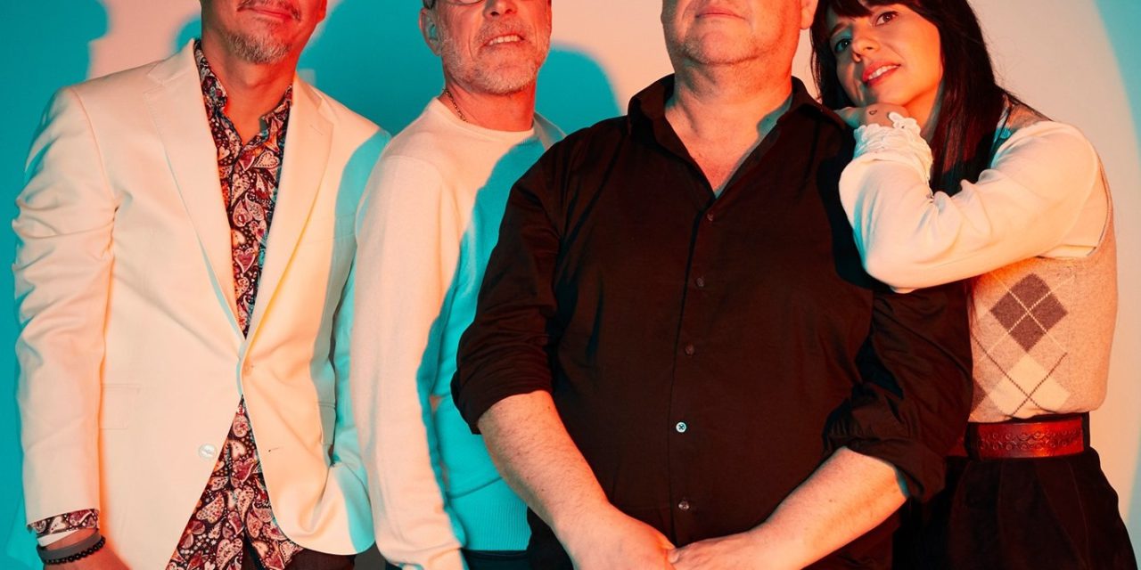 Pixies muestra una obra cinematográfica para «Hear Me Out»