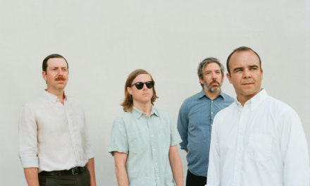 Future Islands lanza video de «Born in a War»