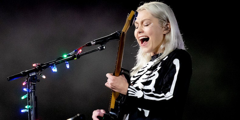 Escucha la versión de Phoebe Bridgers y Maggie Rogers a «Iris» de Goo Goo Dolls