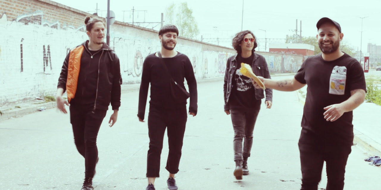 La banda argentina Los Bilis, estrena video de «La Tele»