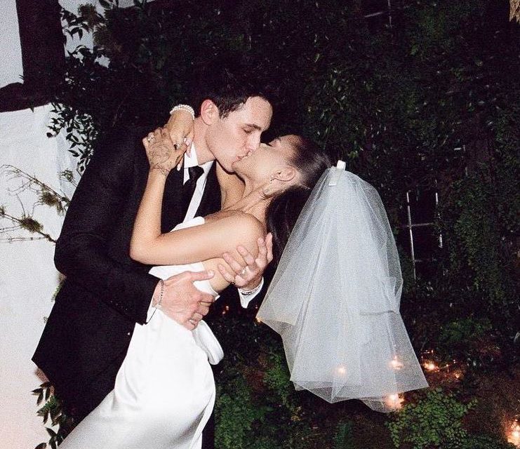 Las fotos inéditas de la boda de Ariana Grande