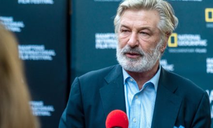 Alec Baldwin mata accidentalmente a Halyna Hutchins, así fue como sucedio todo