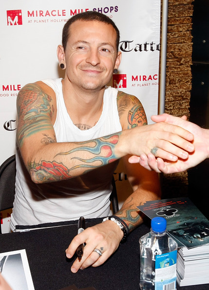 Chester_Bennington_Flamas