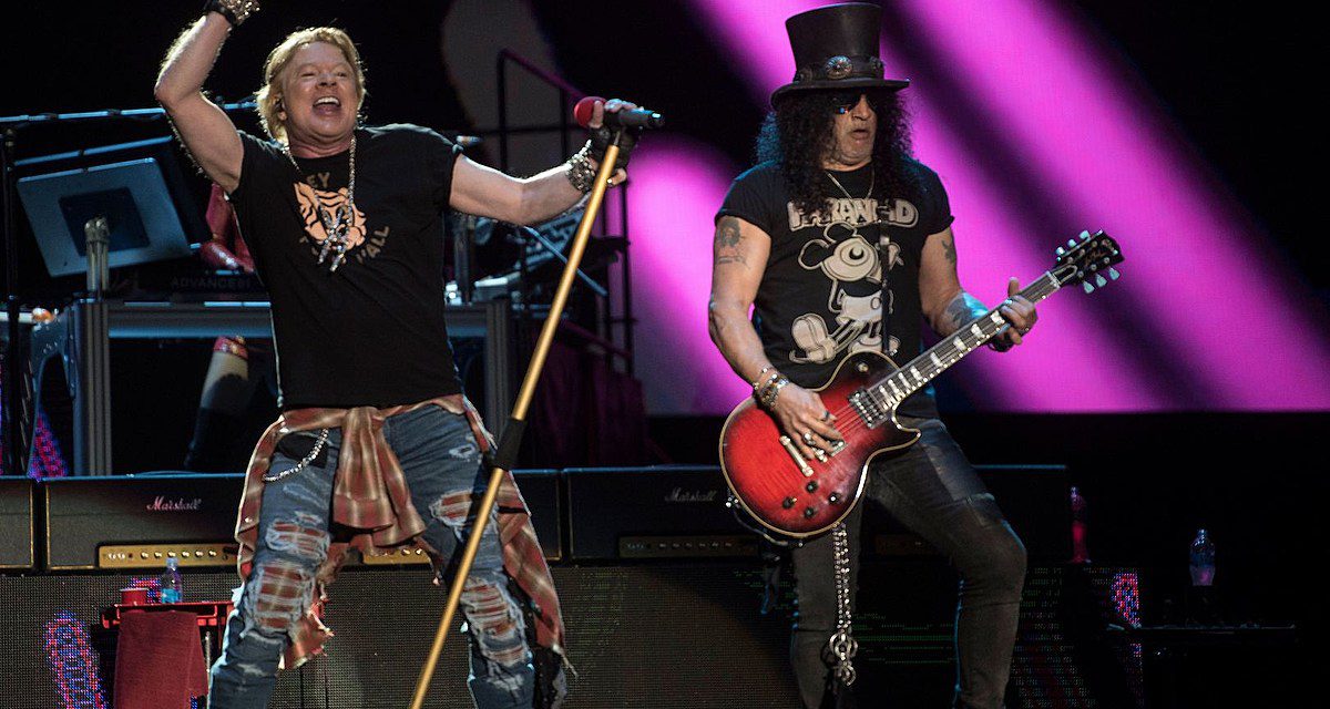Slash anuncia nuevo material de Guns N’ Roses  