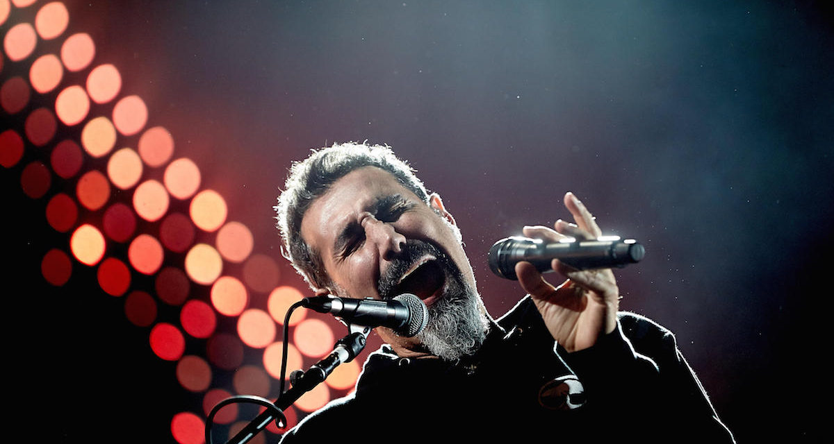 Serj Tankian: Elevando el Arte y la Protesta a Través de la Música