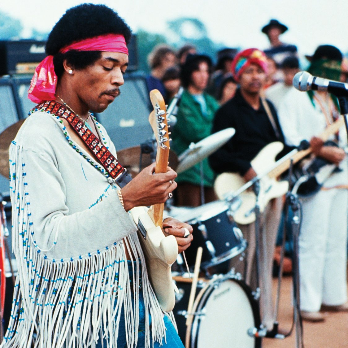 jimi-hendrix-woodstock